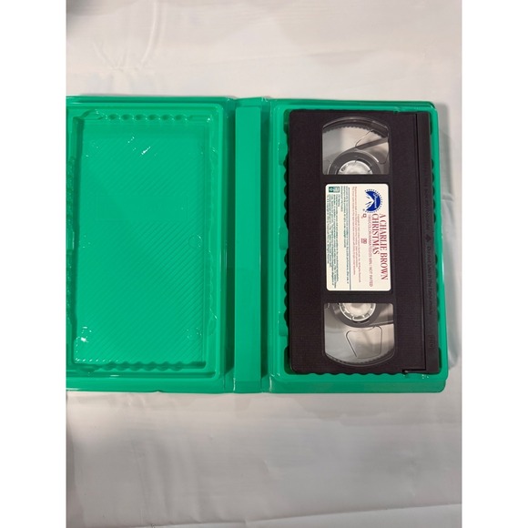 a charlie brown christmas vhs - Picture 3 of 3